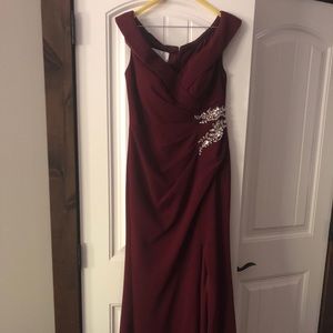 Azazi Dianthus dress in Cabernet